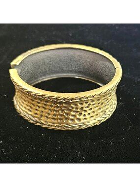 Vintage Hammered Brass-Tone Hinged cuff bracelet dotted oval
